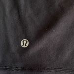 Lululemon reversible Black and pink OG groove shorts sz8 Photo 3