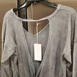 💕AVOCADO💕 Deep Valley Long Sleeve T Photo 3