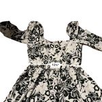 Cara Cara Hart Floral Print Black & White Half Sleeve A Photo 10
