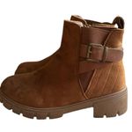 Wanted Women's Cinder Lug Sole Microfiber Ankle Boots. Sizes 8.5. EUC. Tan/Brown Brown Photo 1