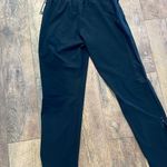 Under Armour Women’s Squad 3.0 Warmup Pant Photo 2