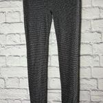 Guess  gray shimmery leggings size M. Photo 1