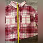 American Eagle  Cozy Cropped Flannel in Pink Photo 7
