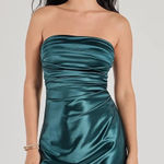 Windsor  Dress Mini Green Satin Photo 0