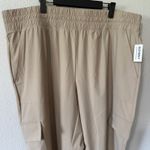 Old Navy NEW  SleekTech Go-Dry Cargo Pants Tapered‎ Athletic Beige Womens 2X Photo 1