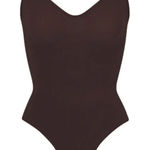SKIMS  Sculpting Brief Bodysuit  Shapewear Espresso  NWOT size M Photo 0