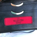 Valentino Garavani Valentino Rockstud women’s black leather shoulder bag Photo 15