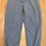Vuori  Heather Gray Boyfriend Sweatpant Jogger Sz M Photo 0