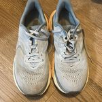 Hoka Blue  Arahi 5 Photo 3