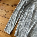 Gap  Favorite T shirt Green Camo, Size xl green long sleeve Photo 1