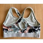 Under Armour  Sports Bra Compression Running Workout No Padding Size XXL Photo 2