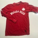 Niagara Falls Women Small Long Sleeve Red Canada‎ Athletic Photo 0