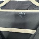 Alo Yoga  zip up jacket size small Photo 2