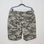  Green Camouflage Bermuda Shorts Size 16 Chico's Camo Shorts Photo 4