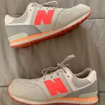 New Balance neon  shoes Photo 0