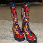 Sakroots  rain boots size 10 Photo 1