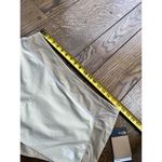 The North Face Women's Summer Light Shorts 2.5" Gravel Khaki Stone NWT Large Photo 4