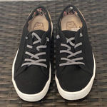 Hey Dude , shoes women’s size 7 Photo 0