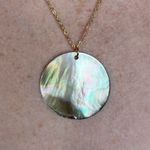 Handmade Black Iridescent Mother-Of-Pearl Circle Sea Shell Pendant Necklace🌊 Photo 2