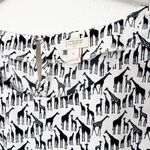 J.Crew [] Black White Giraffe Novelty Print Short Sleeve Round Neck Blouse Sz XL Photo 9