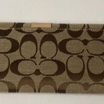 EUC  wallet Tan Canvas w Leather Coach Imprint Established 1941 Photo 4