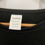Xl black crewneck Photo 2
