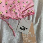 Tiger Mist BNWT  pink floral top Photo 3