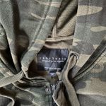 Sanctuary  camo ruffled sleeve hoodie jacket Photo 4