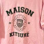 MAISON KITSUNÉ Unisex Pink Varsity Comfort T Photo 1