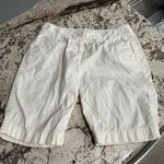 Ann Taylor Women’s  White Bermuda Shorts Size 0 Photo 0