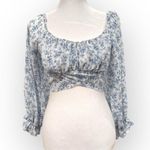 She & Sky Blue Floral Tie-Back Crop Top - Size Small Photo 0