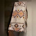 Wrangler  Western Boho Aztec Tote Bag | Crossbody Shoulder Bag WG2202-8120SCF Photo 2