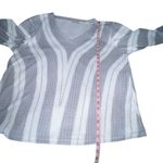 MissLook Gray & White Striped V Photo 4