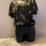 Haute Monde  Black & Floral Satin One Piece Blouse Photo 2
