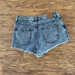 BDG Hi Waist Shorts Photo 3
