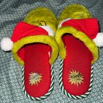 Dr. Seuss Grinch slippers Photo 3