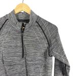 Saucony Women’s Quarter Zip Ribbed Thumb Hole Running Shirt Grey L Photo 2