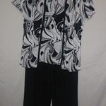 R & M Richards  8P Black White Pants Suit Petite Photo 0