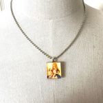 Alice in Wonderland drink me scrabble tile necklace Photo 2