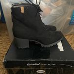 Dr. Scholls 🦋
Women's Laurence Booties, Size 7.5 Photo 1