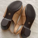 Lightweight peep toe sling back shoes Size 40 9.5 adjustable straps NWOT Tan Photo 3