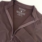 Set Active NWOT •  Ribbed Long Sleeve Crop with Double Zipper in Color Pepper & Size XS Photo 6