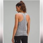 Lululemon Swiftly Tech Racerback Tank Size 4 Light Gray Marl Fitted Sporty Gym Photo 4