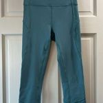 Lululemon In Movement Crop Everlux 19" Inseam in Pacific Breeze - Size 4 Photo 0