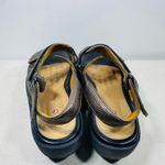Clarks Artisan Unstructured Un Harvest Comfort Sandal Chunky Heel Sz 11W Silver Photo 3