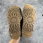 UGG Women’s 7  Neumel Lace Up Chukka Mid Boots Suede Chestnut Brown Tan Slip On Photo 6