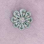 429. Filigree Daisy Flower Silvertone Pink Floral Brooch Silver Photo 2
