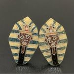 Vintage Unsigned Egyptian Pharaoh Resin Clip On Earrings Photo 2