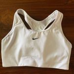 Nike Dri-Fit Bra Photo 0