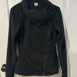 Bench Jacket Photo 0